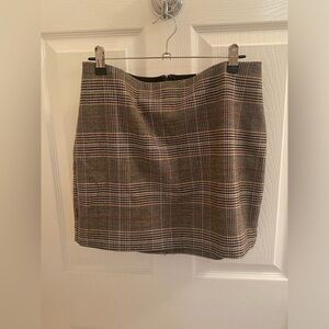 Express HR Skirt